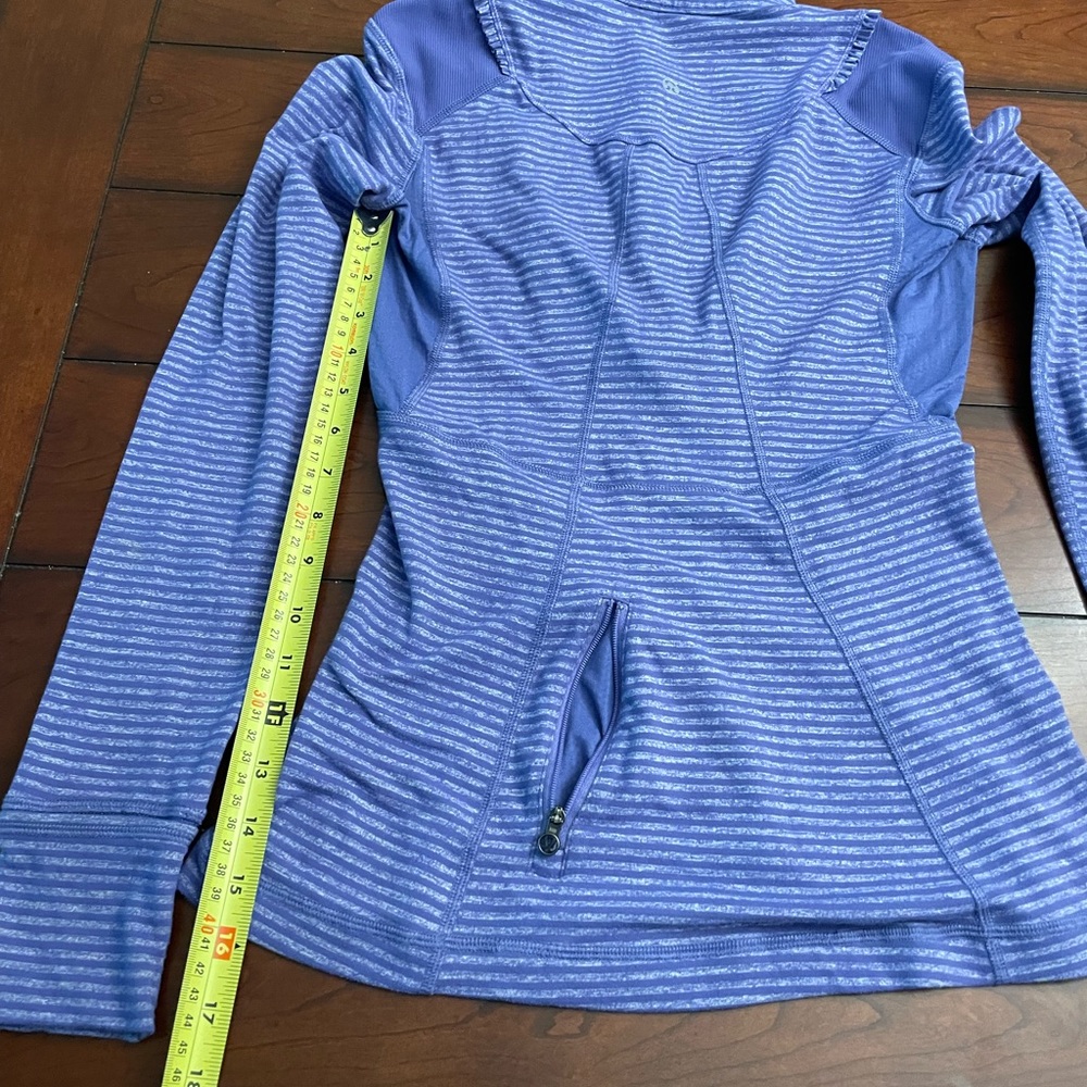 Lululemon‎ Run Your Heart Out Pullover - Picture 6 of 10